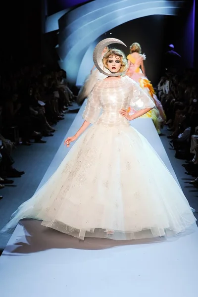Look 34